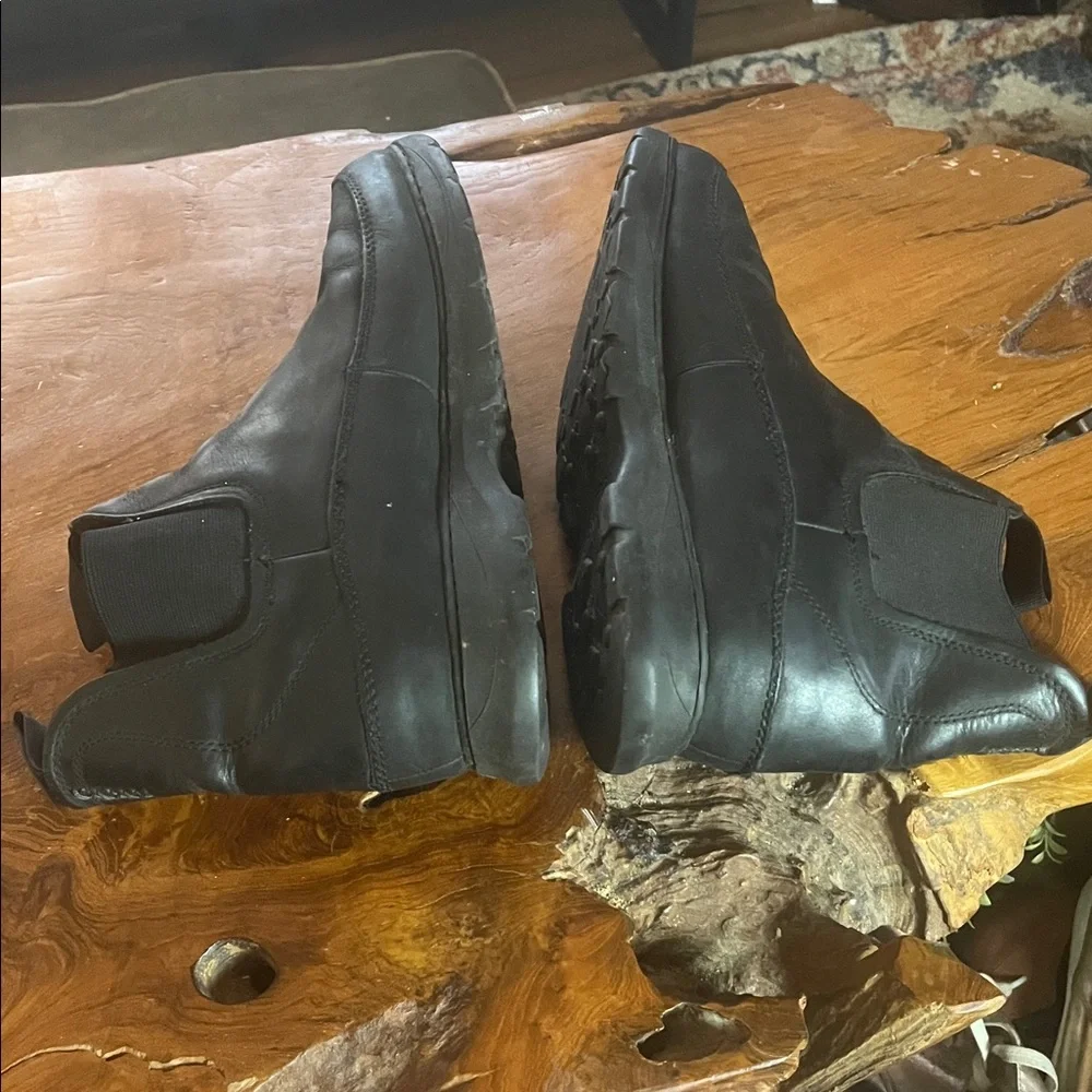 Men’s Sorel Black Leather Hood River Boots Size 10